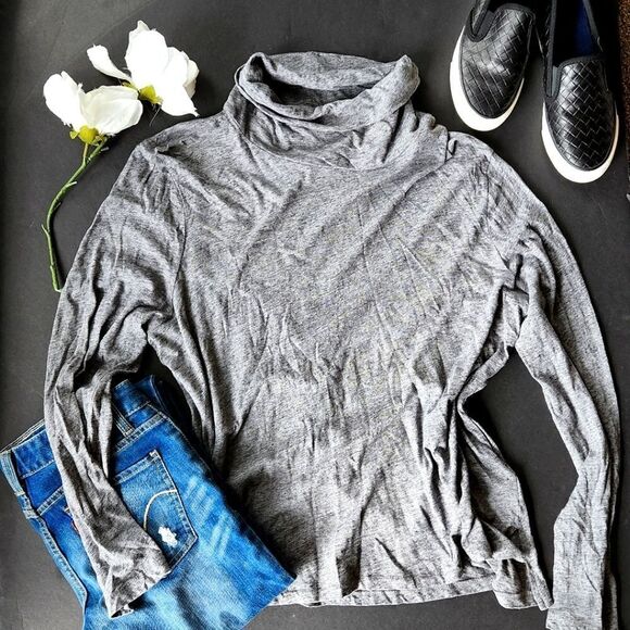 Madewell Sweaters - Madewell Lightweight Grey Turtleneck